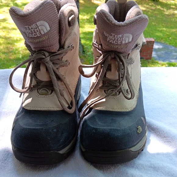 The North Face Black and Gray Outdoor Footwear - Picture 1 of 8